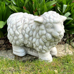 Скульптура Барашек