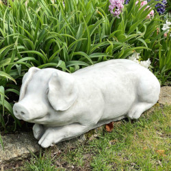 Скульптура Поросенок лежит