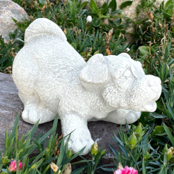 Скульптура Щенок играет