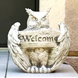 Скульптура Сова «WELCOME»