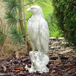 Скульптура декоративная Орел