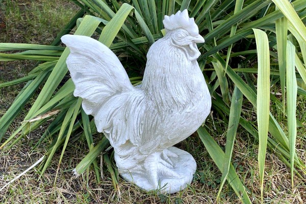 Скульптура  Петух