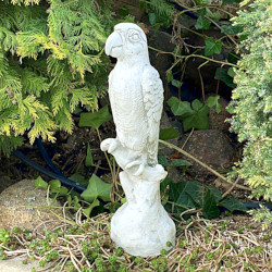 Скульптура  Попугай сидит на ветке