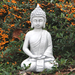 Скульптура Будда медитирует