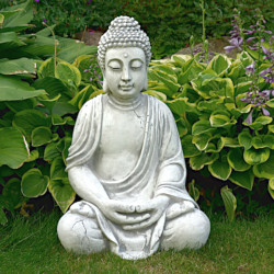 Скульптура Будда медитирует