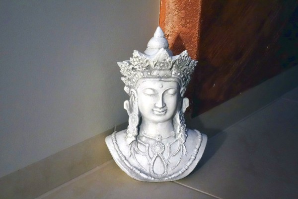 Бюст Королевского Будды