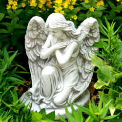 Скульптура Ангел девушка сидит