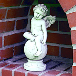 Скульптура Ангел на шаре, малый