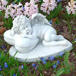 Скульптура Ангел спит