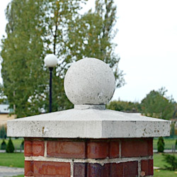 Крышка на столб с шаром