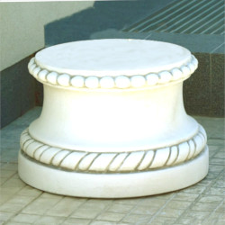 Постамент декоративный