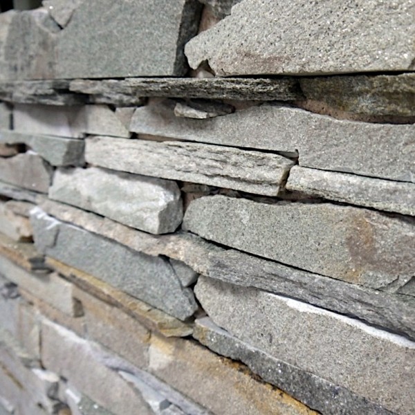 Горбушка из Серицита, ширина 20-50 мм, толщина 30-45 мм