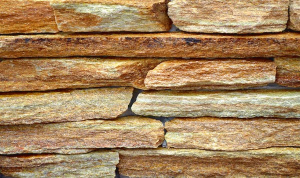 Горбушка из Златолита, ширина 20-50 мм, толщина 25-30 мм