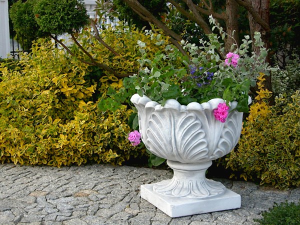 Вазон современный Листья