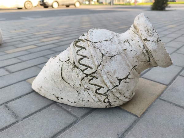 Амфора скошенная большая