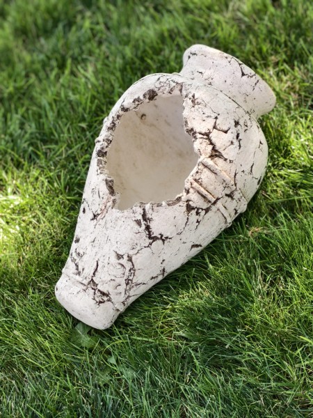 Амфора острая без ручек