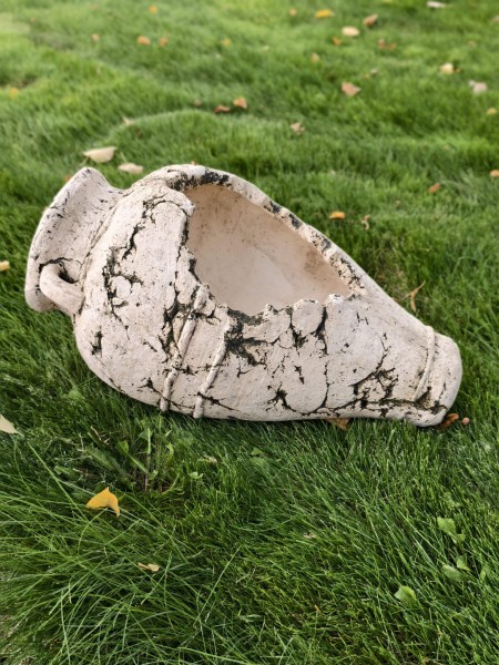 Амфора острая без ручек