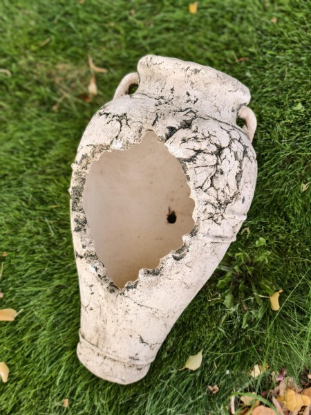 Амфора острая без ручек