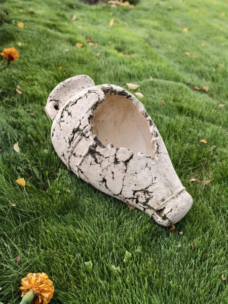 Амфора острая без ручек