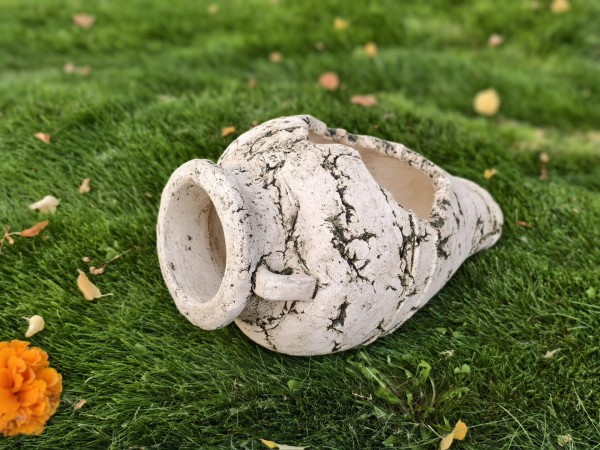 Амфора острая без ручек