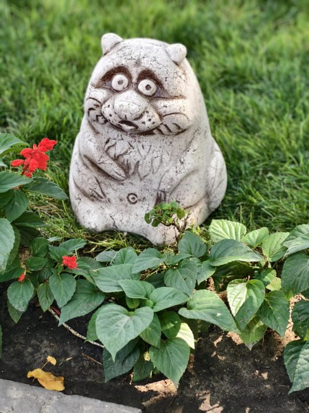 Скульптура декоративная «Енот»