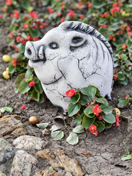 Скульптура декоративная «Кабанчик»