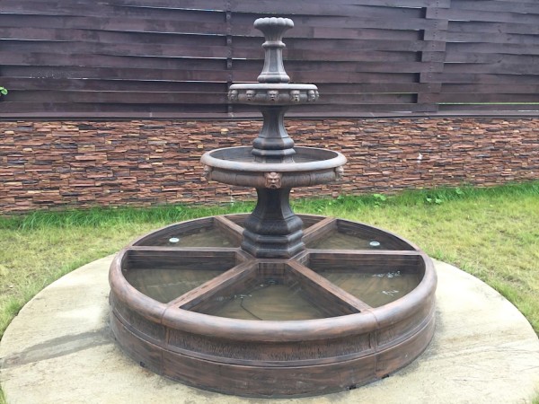 Фонтан античный Львы