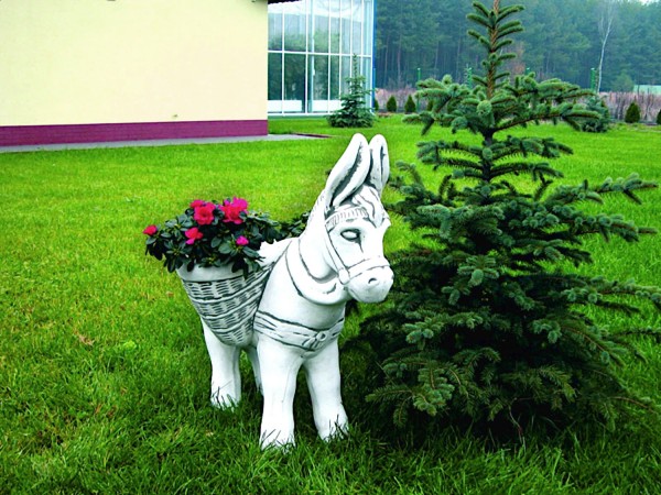 Вазон скульптурный Ослик