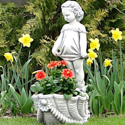 Вазон скульптурный Девочка на ракушке