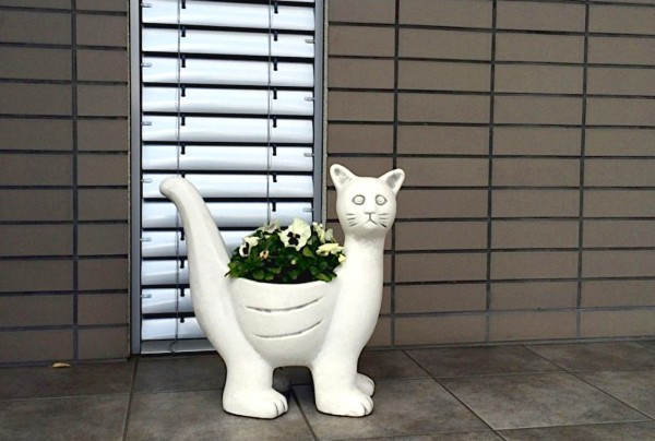 Вазон скульптурный Кот