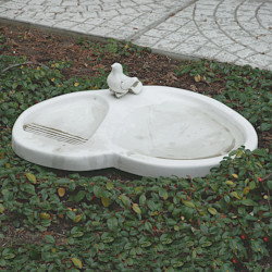 Вазон-поилка с птичкой