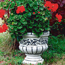 Вазон античный, круглый на ножке