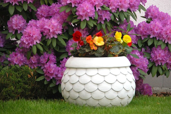 Вазон современный круглый