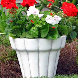 Вазон современный, круглый, ребристый