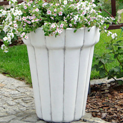 Вазон современный, круглый, ребристый