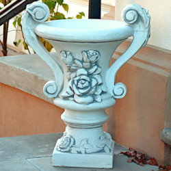Вазон античный Розы
