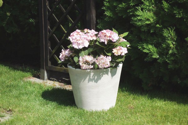 Вазон современный круглый