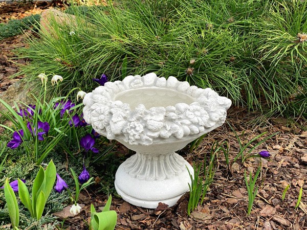 Вазон круглый на ножке