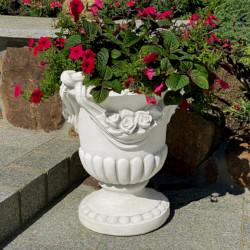 Вазон античный Розы