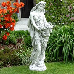 Скульптура античная Гречанка с корзиной