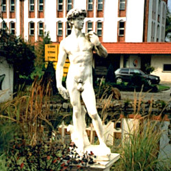 Скульптура античная Давид