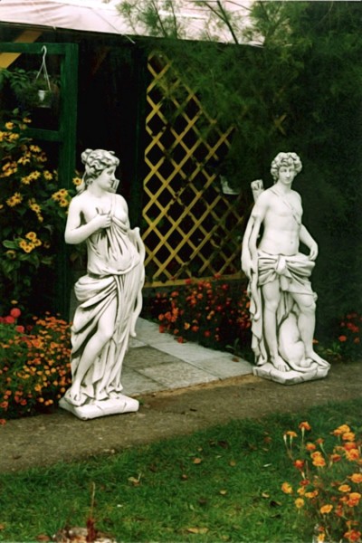 Скульптура античная Лучница