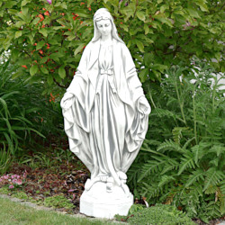 Скульптура античная Мария со змеем