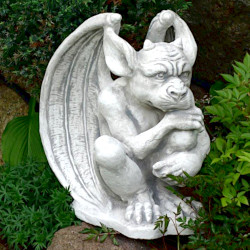 Скульптура античная Гаргулья рука под голову