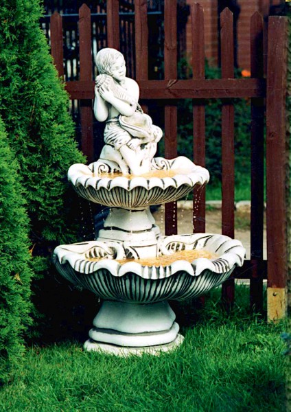 Фонтан античный Девушка с ракушкой