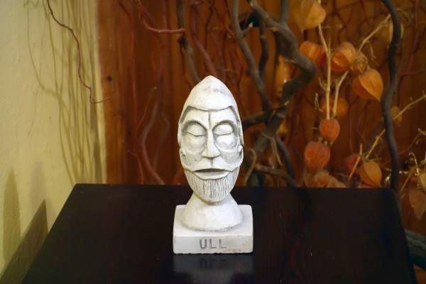 Скульптура Улла - Бог в скандинавской мифологии