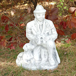 Скульптура Охотник с собакой