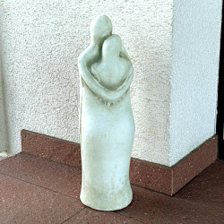 Скульптура  современная Влюбленная пара