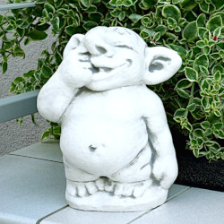 Фигурка малая Гном с пальцем в носу