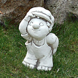 Скульптура Мальчик в кепке из серии Веселая семейка